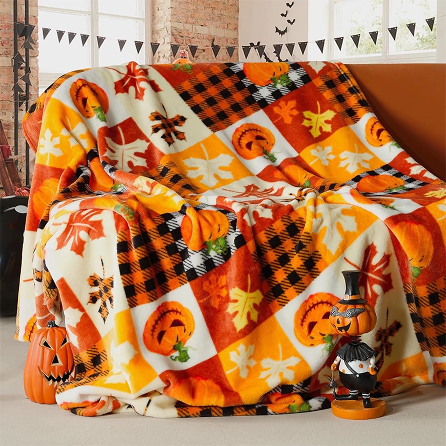 Halloween Pumpkin & Leaf Patterned Soft Fleece Blanket for Cozy Nights Flannel Blanket, Soft and Comfortable, Gift