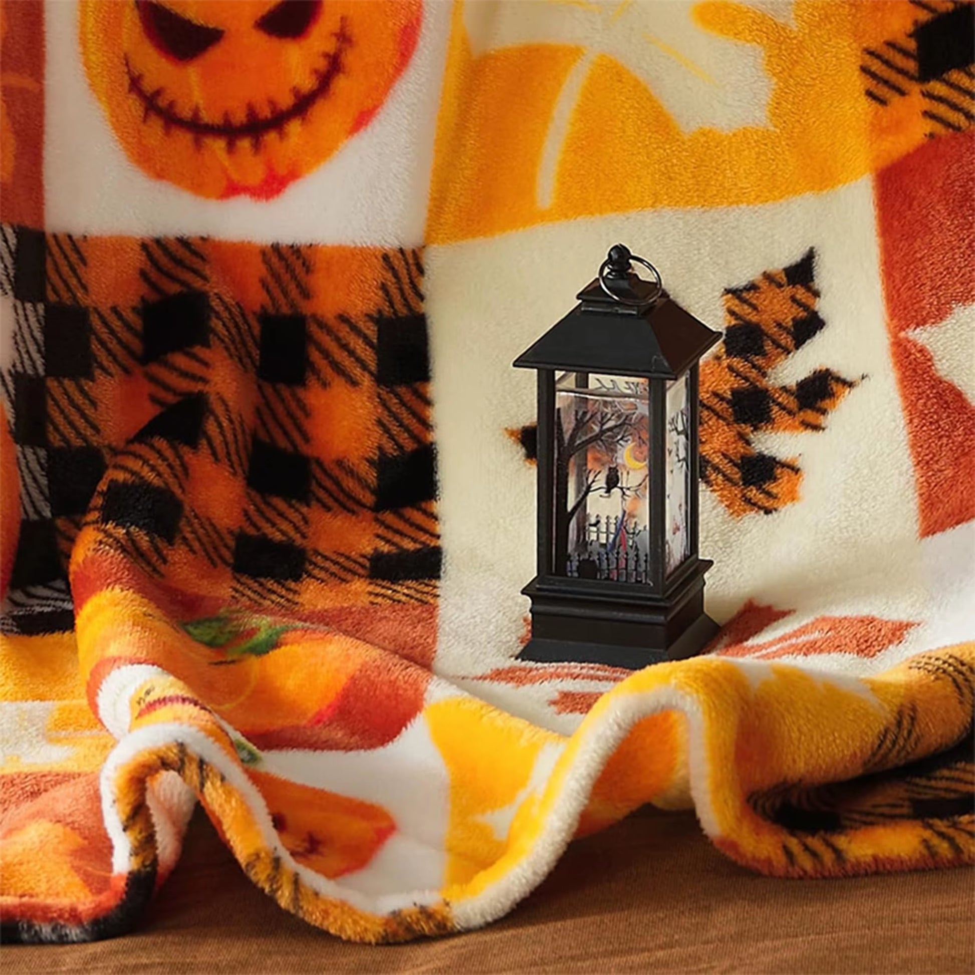 Halloween Pumpkin & Leaf Patterned Soft Fleece Blanket for Cozy Nights Flannel Blanket, Soft and Comfortable, Gift