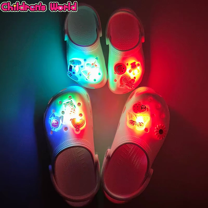 1Pcs Cute Owl Ladybug Cows Cat LED Shoe Charms Unicorn Gamepad Stethoscope Light up Shoe Decoration Sunflower Clog Pins